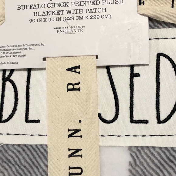 🛍SOLD🛍 Rae Dunn Buffalo check queen blanket - Picture 3 of 4